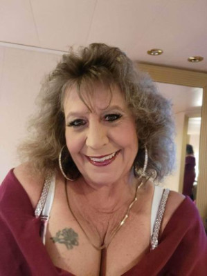 Let a sexy DDD MILF and a hot DD TS ease your stress