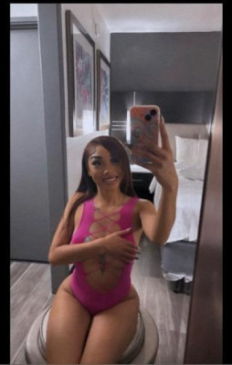 Ready to please you 🥰😘