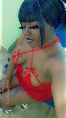 Available - CARDATES OR OUTCALL ( small special)