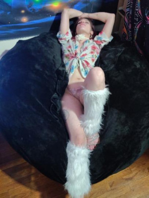 If you want an unforgettable experience. Sensual, Kinky, whatever you'd like. Message/Call me