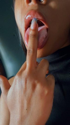 Its laniie !!! BOOK ME