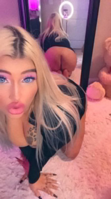 Female Escorts Available NOW INCALL, and OUTCALL 24/7 _ FT show or i