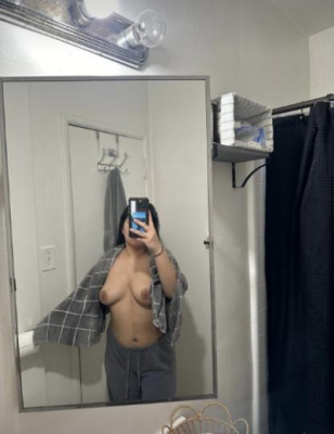 😘💦 Sexy MILF😘💦💋Skilled Lips💋 💦Don't Miss Out😜❤ 💦Nude Video Content sell💦❤ No limits💘 Text me on my this number 👉 34 79 13 97 99 - image 2