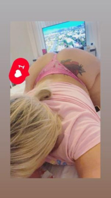 sexy colombianaaa available now papi Outcalls only 🇨🇴🇨🇴 dont waste time