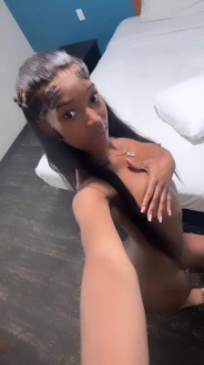 SEXY PETITE FREAK 😍 I COME TO YOU❄PARTY BABE