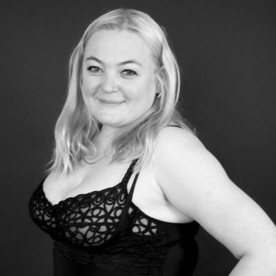 Busty dd curvy treat