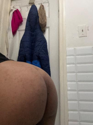 💦💦thick lightskinn big tittie freakkk💦💦👅👅ONLY OUTCALLS & cardates