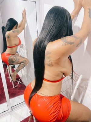 LATINA bonita sexy pina la mas perris culazo